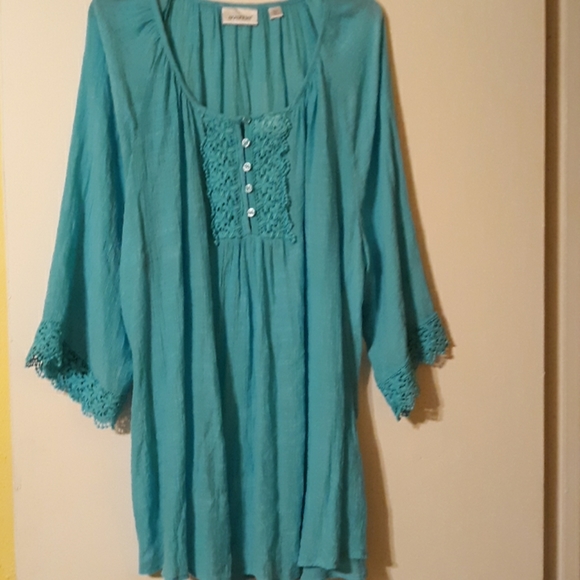 Avenue Tops - Avenue Top